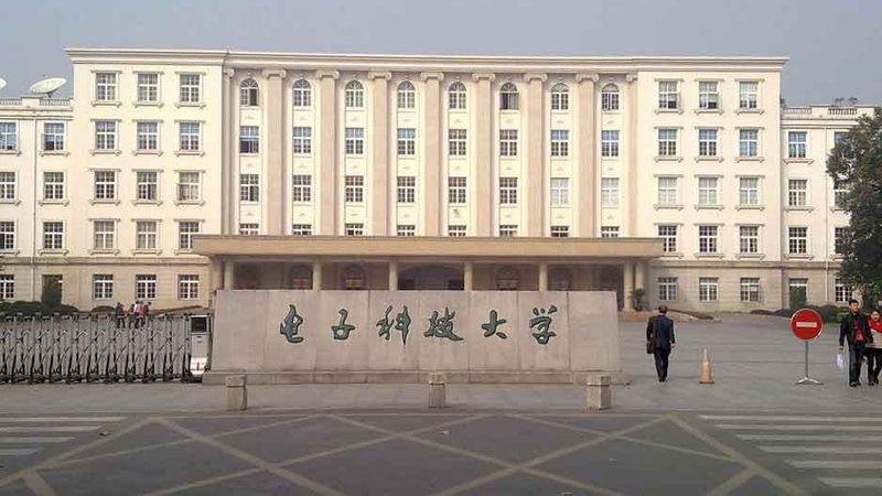 汽车电子BMS代工：揭秘其技术核心与选型要点