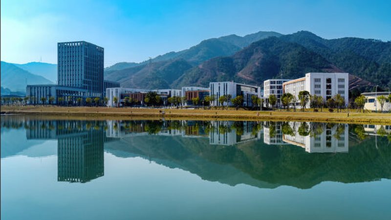 电子元件材质：揭秘其优缺点，助力选型决策**